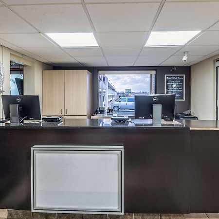 Rodeway Inn دوبوك المظهر الخارجي الصورة