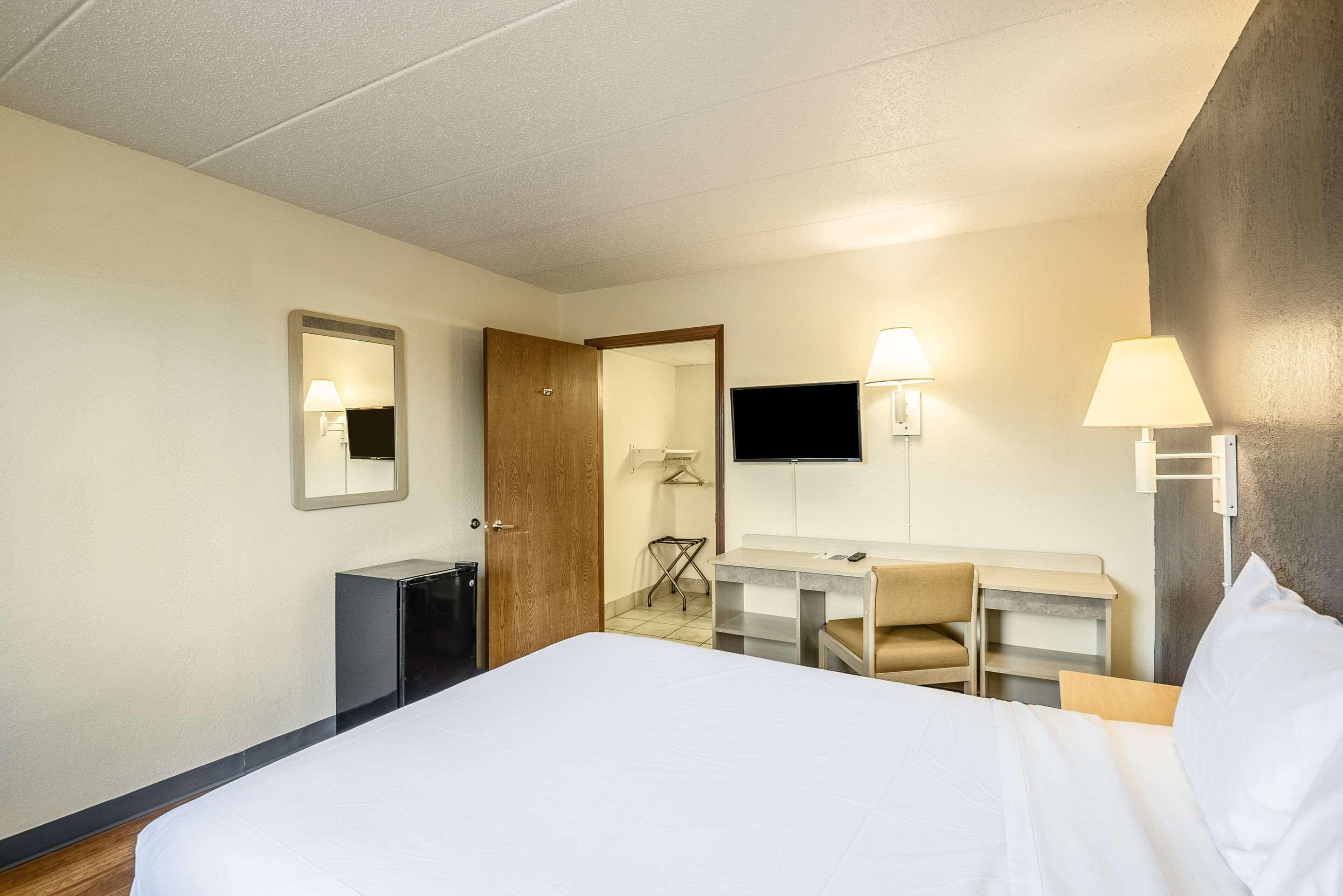 Rodeway Inn دوبوك المظهر الخارجي الصورة